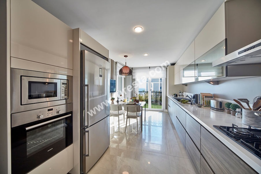Prestigious Life in a Luxury Village with Marina in Beylikduzu